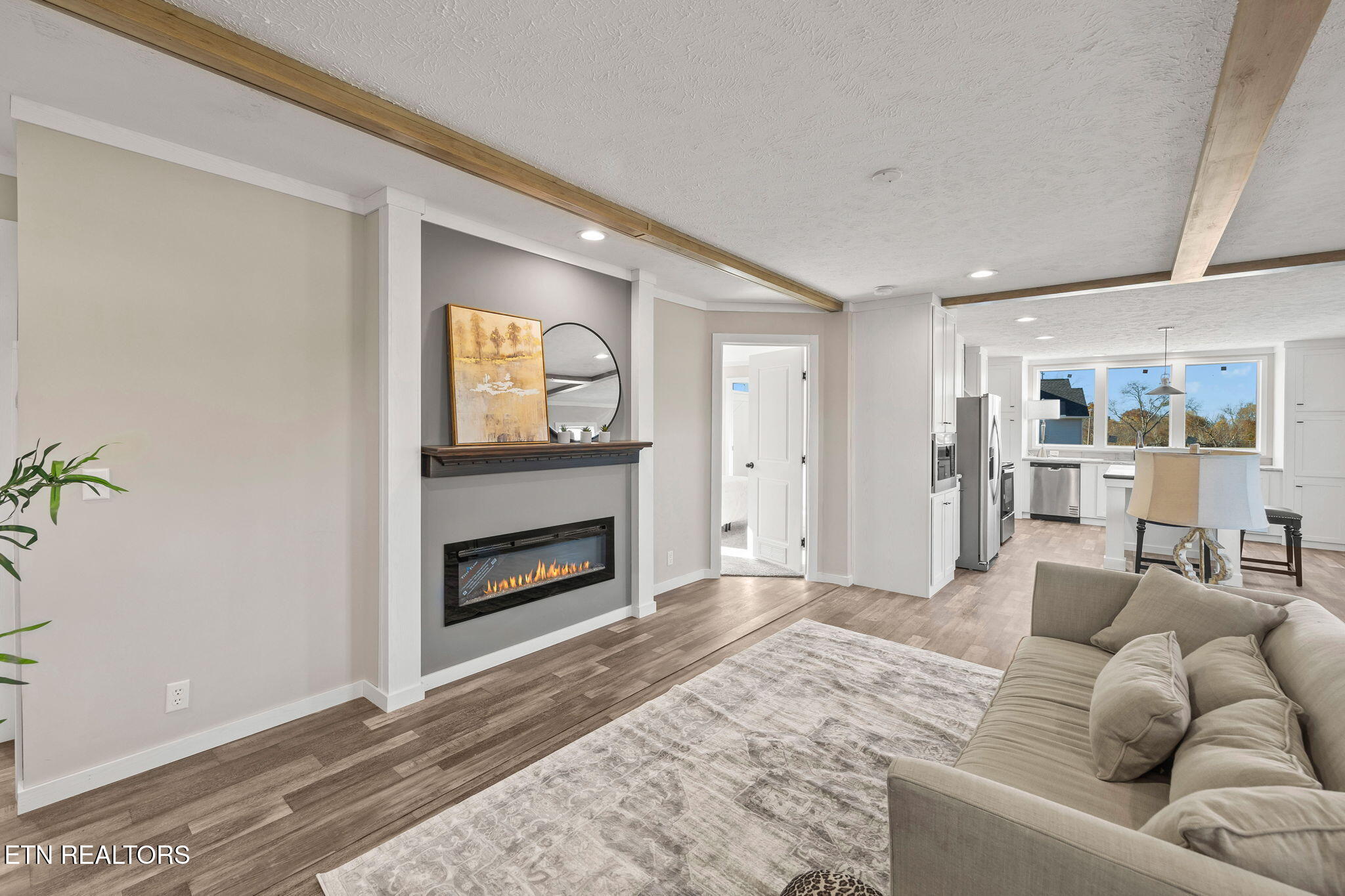 20 Pumpkintown Road Lafayette, TN 37083 - Photo 4 of 30 LIVING ROOM