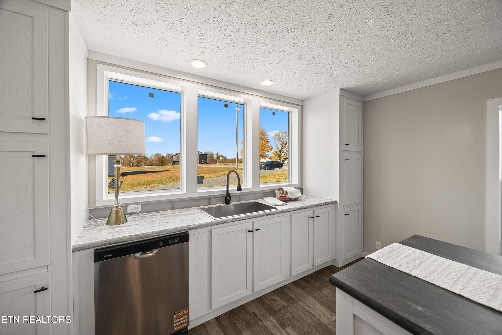 20 Pumpkintown Road Lafayette, TN 37083 - Photo 9 of 30 KITCHEN