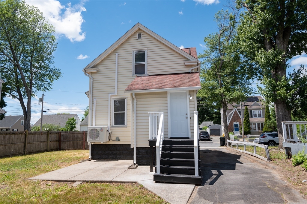 257 Redlands Street Springfield, MA 01104 - Photo 18 of 21