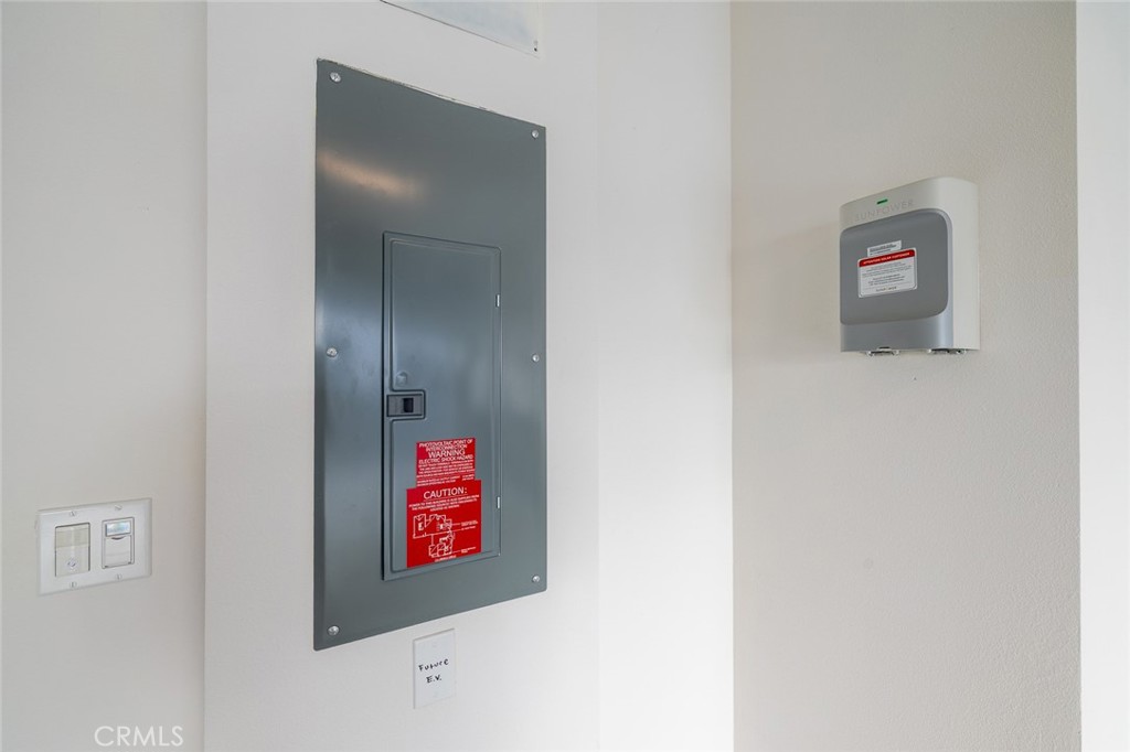 712 South Grable Circle Orange, CA 92868 - Photo 35 of 42 a sign that is on a bathroom