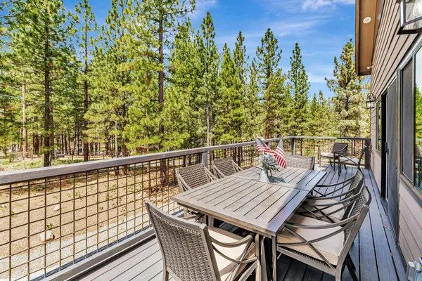 $829,000 | 6872 Timber Lane, Portola, CA 96122