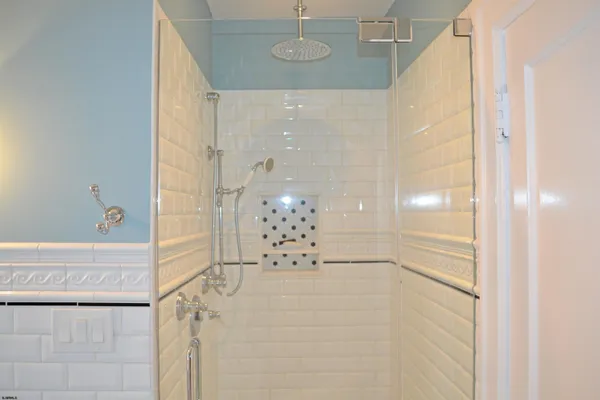 $60,000 | 16 South Somerset Avenue, Ventnor City, NJ 08406