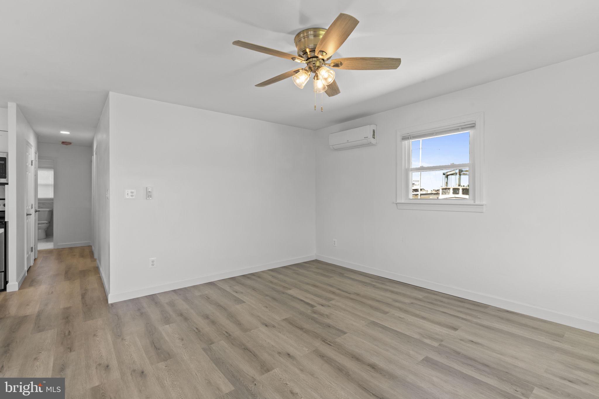 7212 Bay Front Road Baltimore, MD 21219 - Photo 8 of 37
