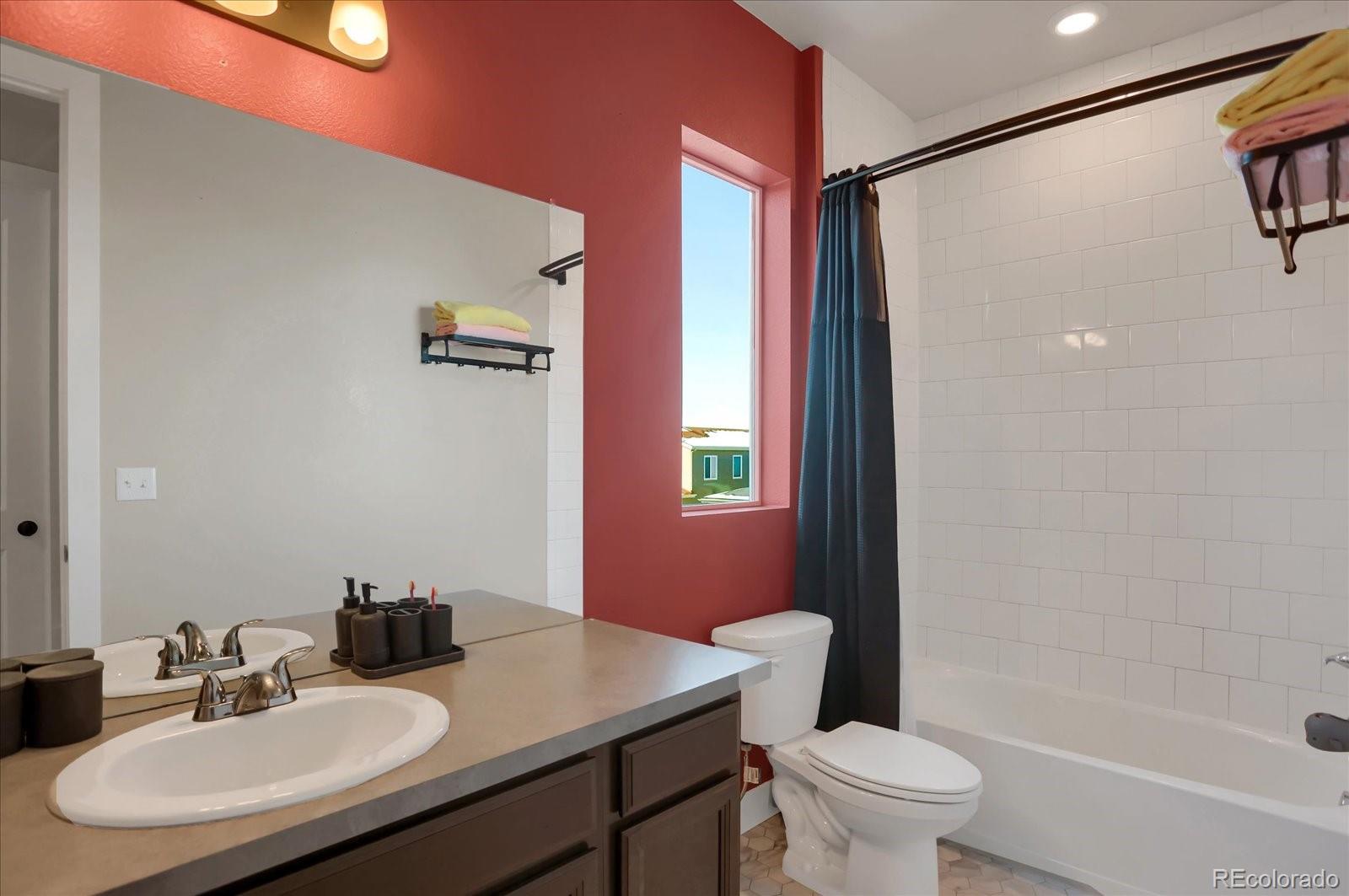 8147 Sterling Ranch Avenue Littleton, CO 80125 - Photo 25 of 39