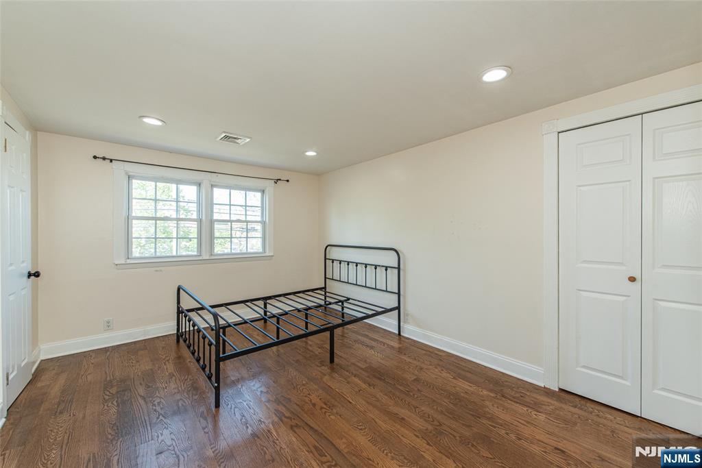 42 West Spring Valley Avenue Maywood, NJ 07607 - Photo 15 of 24