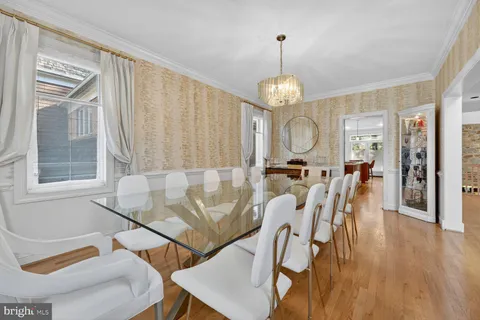 $1,350,000 | 5516 Thornbush Court, Bethesda, MD 20814