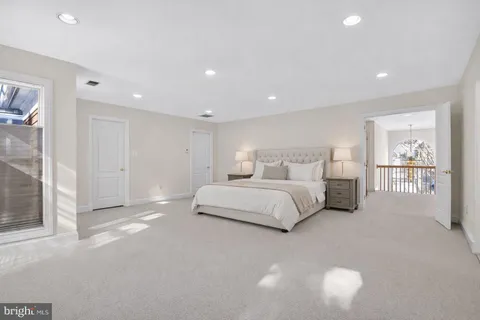 $1,350,000 | 5516 Thornbush Court, Bethesda, MD 20814