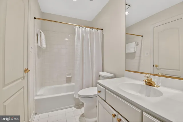 $1,350,000 | 5516 Thornbush Court, Bethesda, MD 20814