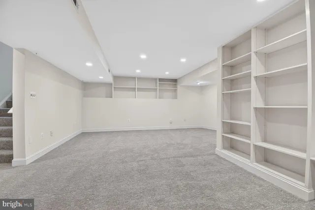 $1,350,000 | 5516 Thornbush Court, Bethesda, MD 20814