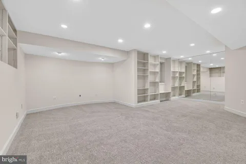 $1,350,000 | 5516 Thornbush Court, Bethesda, MD 20814