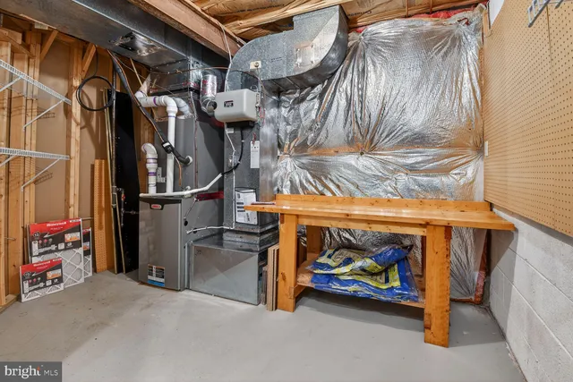 $1,350,000 | 5516 Thornbush Court, Bethesda, MD 20814