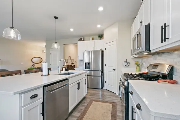 $295,000 | 1204 Draper Road, McHenry, IL 60050
