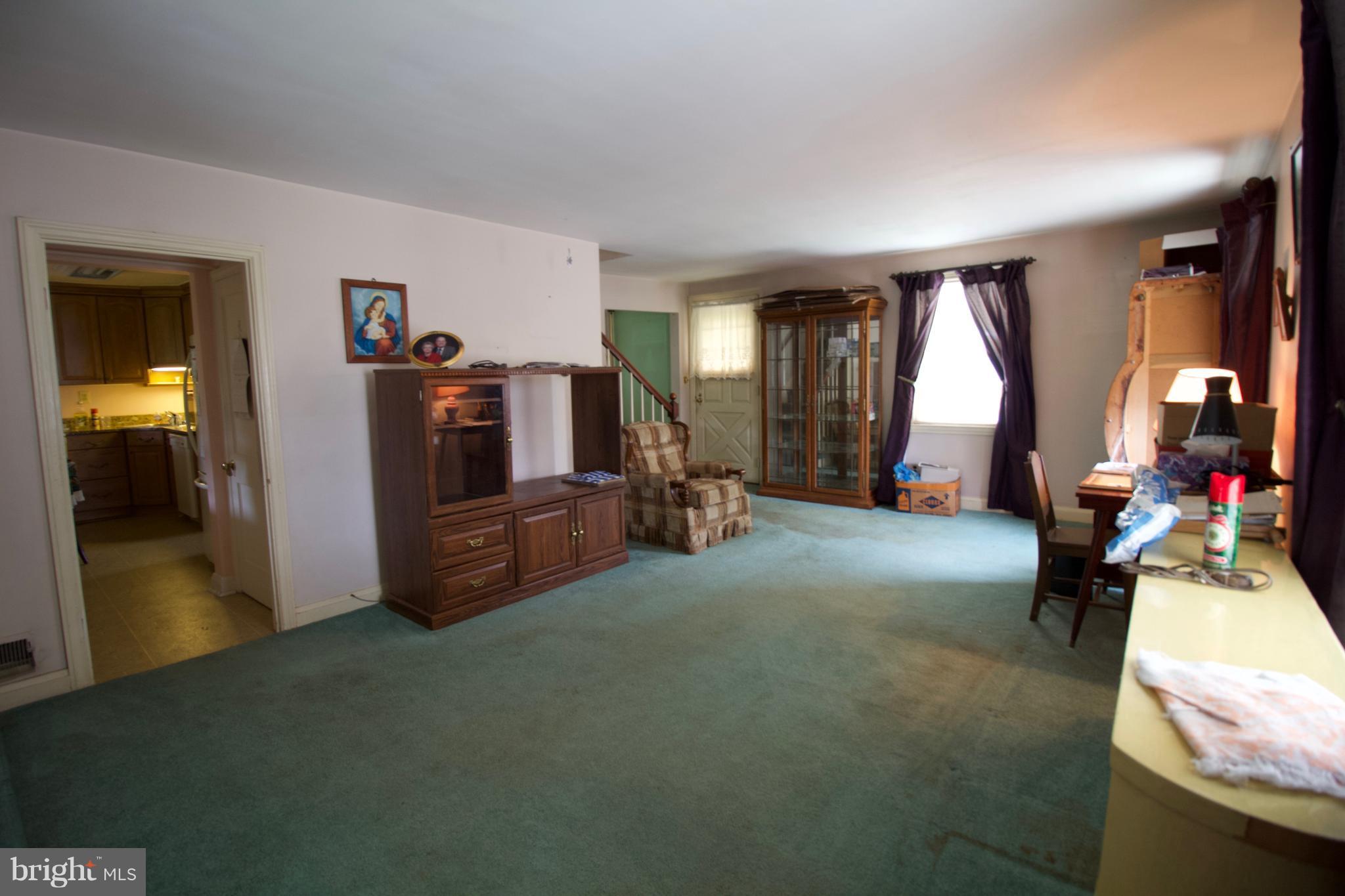 7551 Belair Road Baltimore, MD 21236 - Photo 4 of 10 Interior (General)