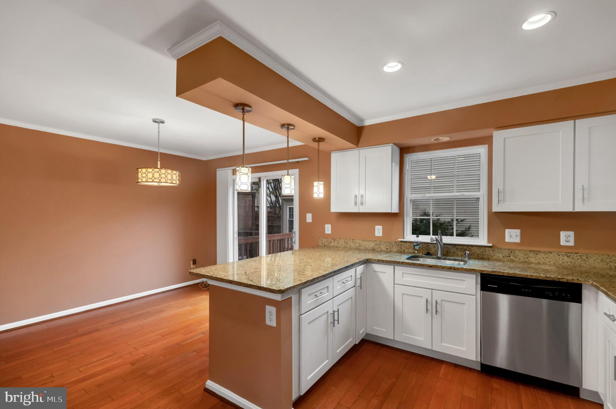 45597 Whitcomb Square Sterling, VA 20166 - Photo 12 of 30