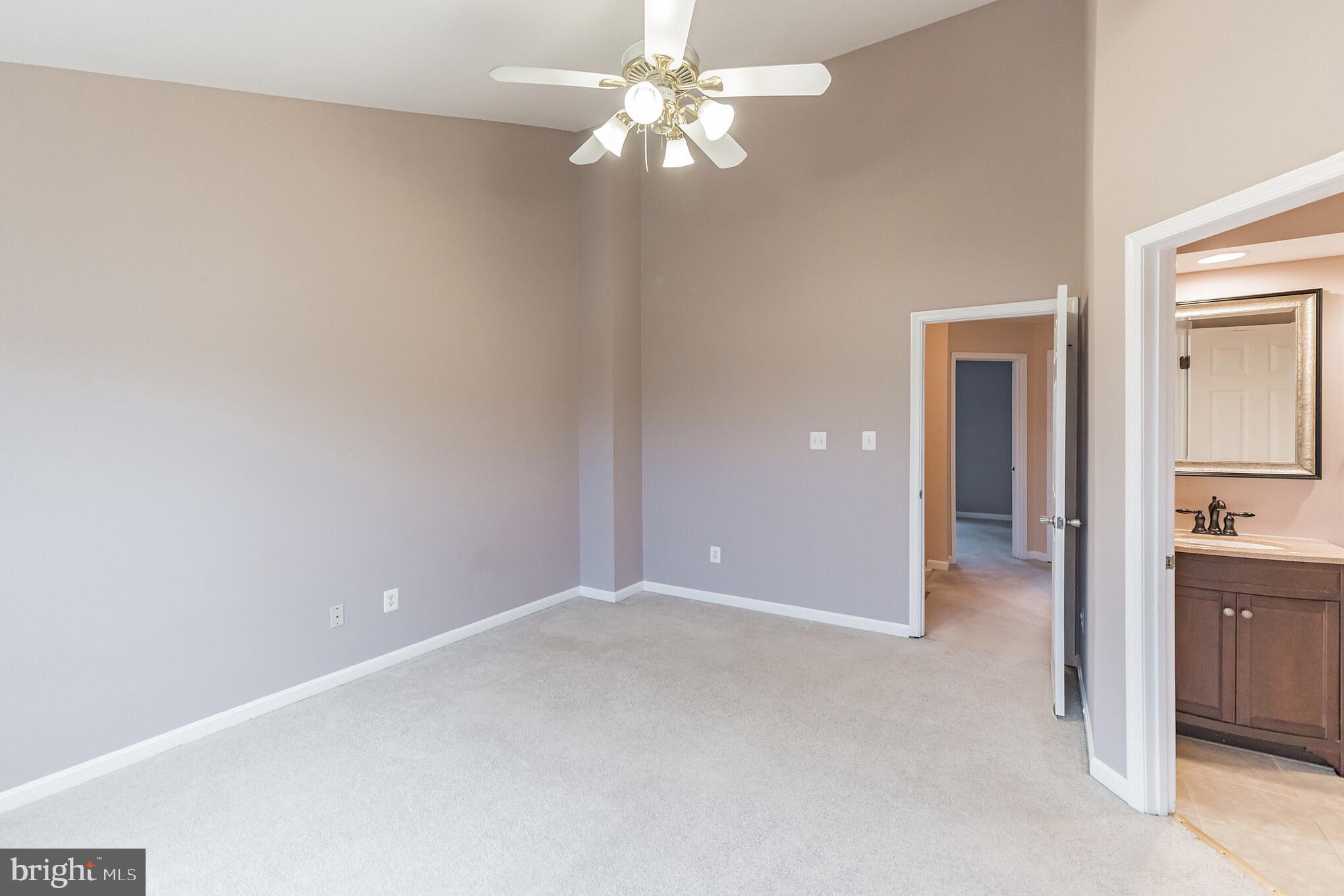 45597 Whitcomb Square Sterling, VA 20166 - Photo 16 of 30 Master ready for you
