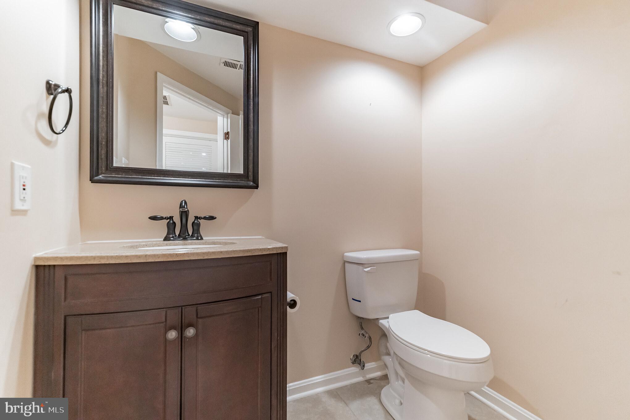 45597 Whitcomb Square Sterling, VA 20166 - Photo 24 of 30 Basement bathroom
