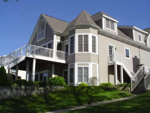 8894 East Hatchery Road Syracuse, IN 46567 - Photo 2 of 9 Gallery Image 2