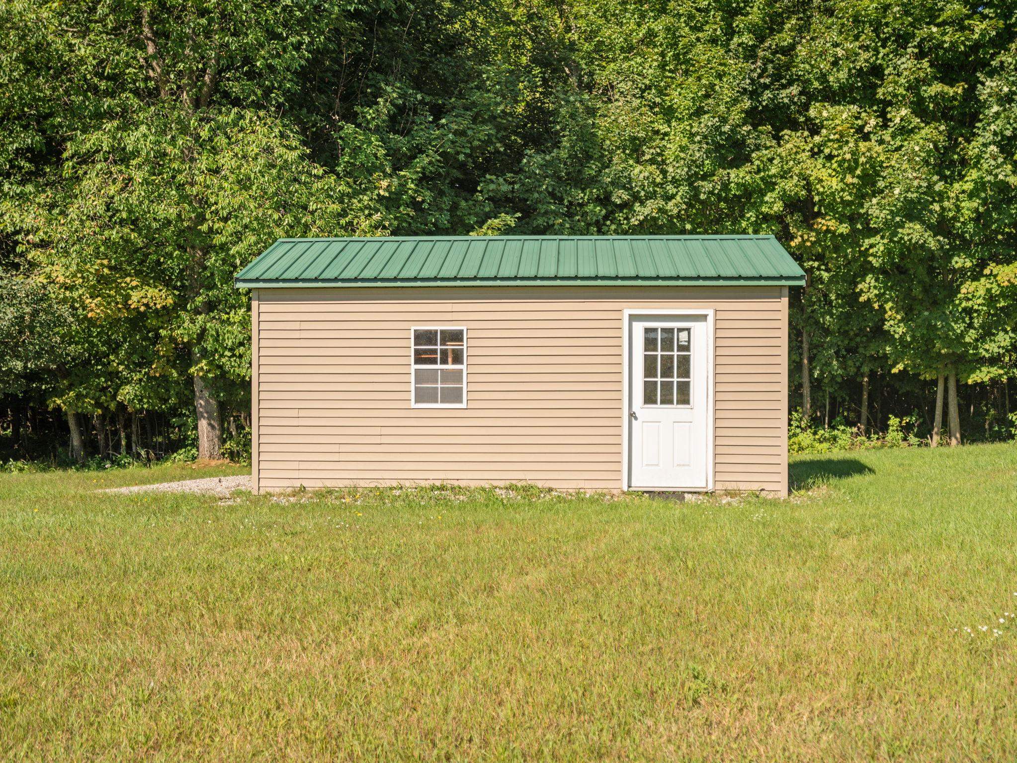 8157 Crisp Road Williamsburg, MI 49690 - Photo 5 of 33 1951102-878bf8f6-afdb-475f-8fa9-387506772930.JPG