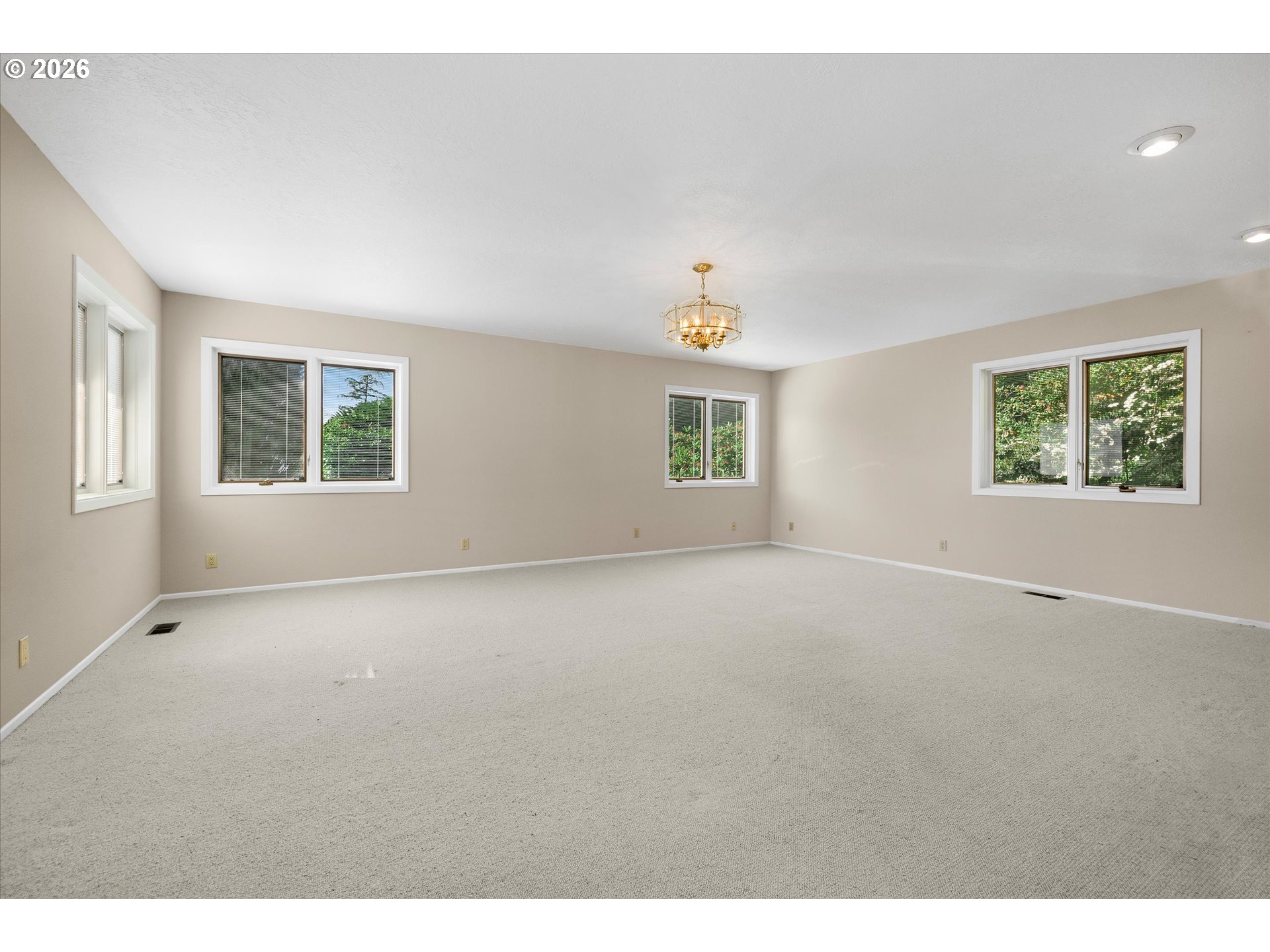 635 Radar Road Yachats, OR 97498 - Photo 22 of 48 Primary Bedroom