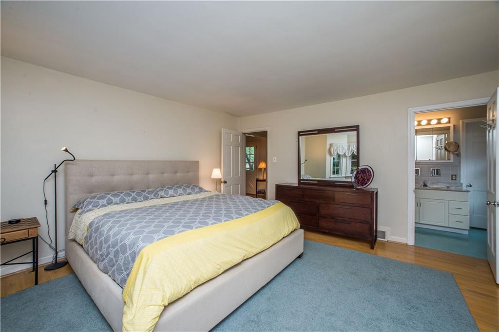1536 Cochran Road Pittsburgh, PA 15243 - Photo 12 of 25 Gallery Image 12