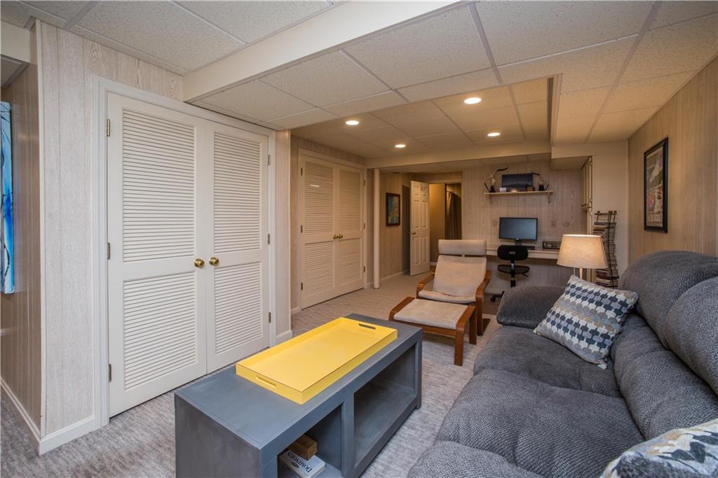 1536 Cochran Road Pittsburgh, PA 15243 - Photo 20 of 25 Gallery Image 20