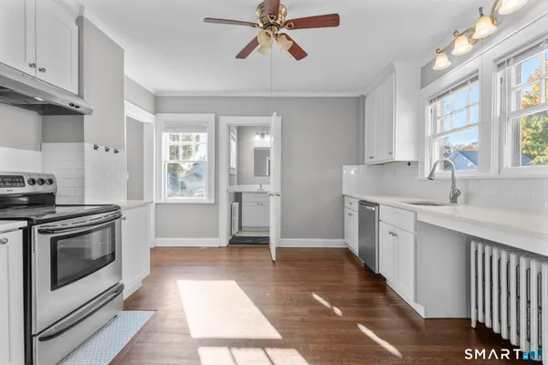 $2,800 | 118 Colonial Road, Stamford, CT 06906