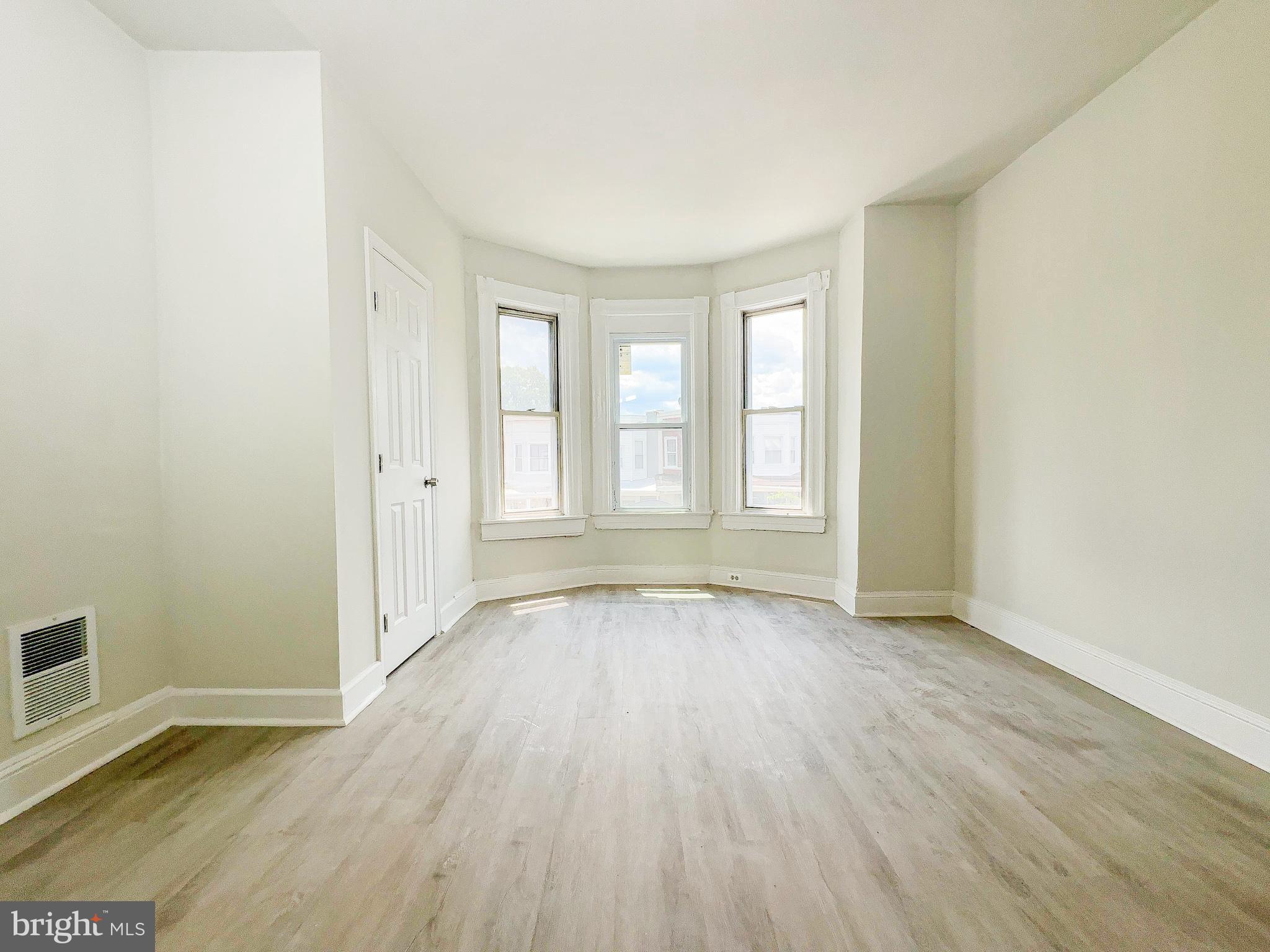 3010 Grayson Street Baltimore, MD 21216 - Photo 5 of 23