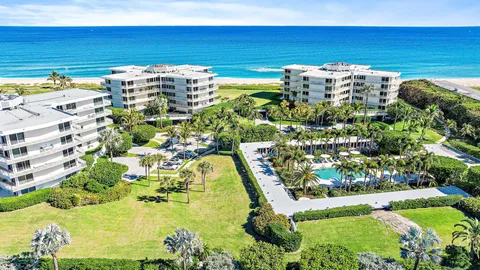 $2,895,000 | 2500 South Ocean Boulevard, Unit 1 D 2, Palm Beach, FL 33480