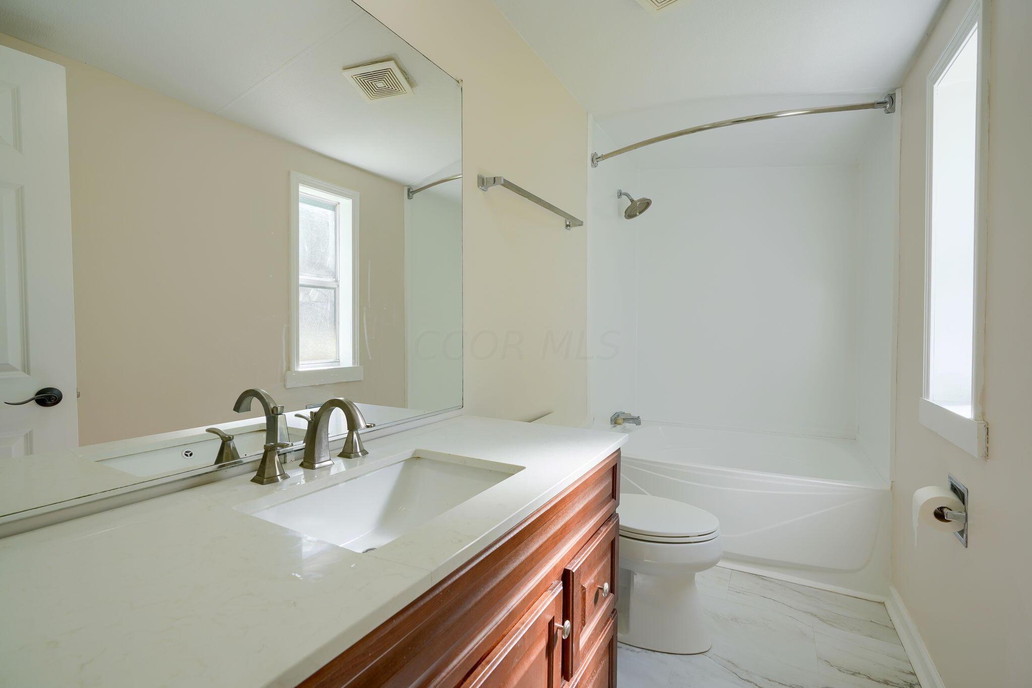 331 Massie Road Oak Hill, OH 45656 - Photo 17 of 29 17. Primary Bath