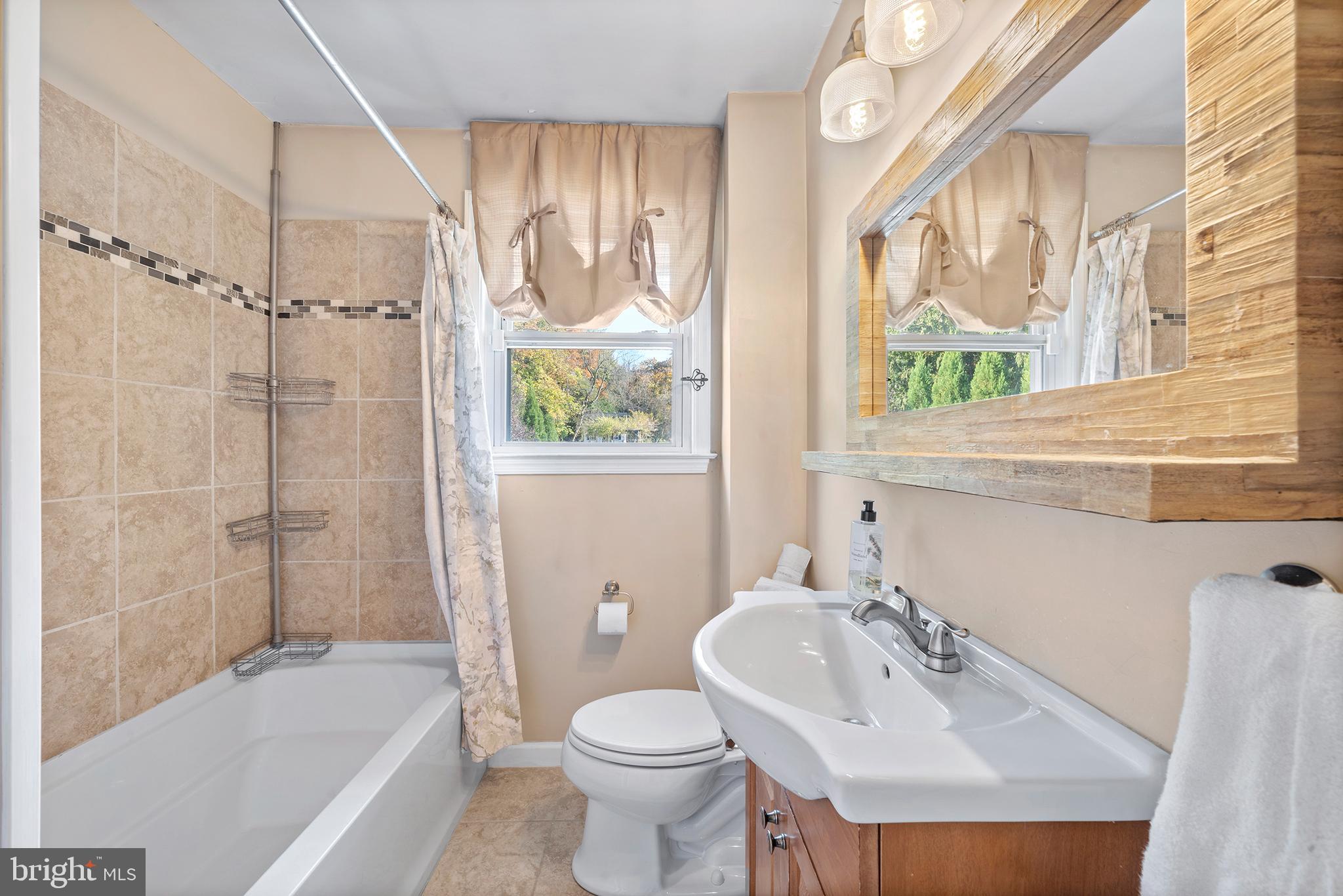 5 Rambling Lane Malvern, PA 19355 - Photo 28 of 40 Full Bathroom for Bedroom Level