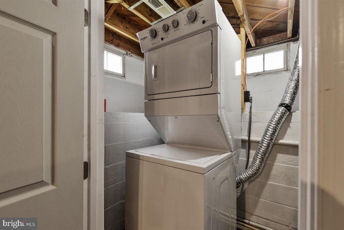 1228 Spring Avenue Baltimore, MD 21237 - Photo 11 of 34