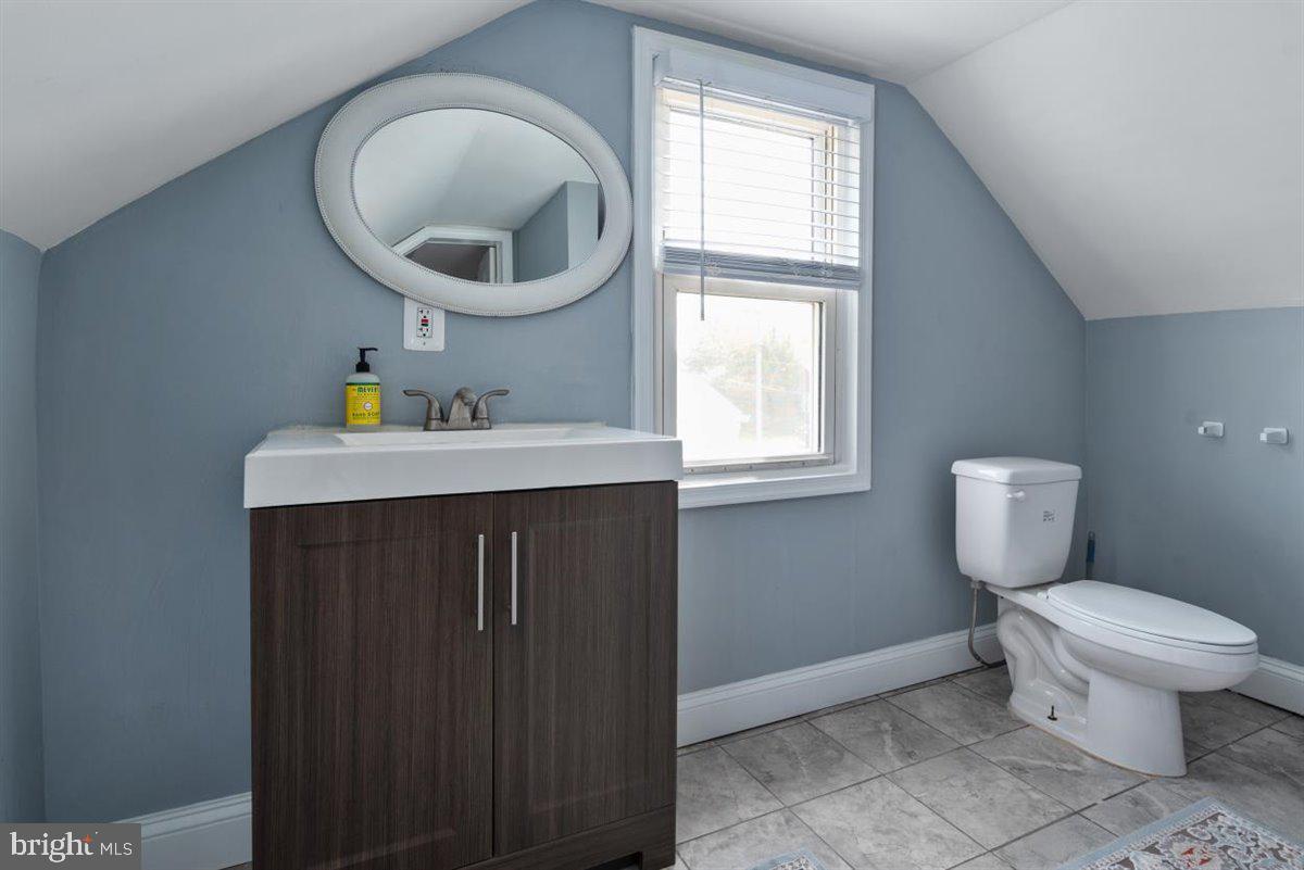 1228 Spring Avenue Baltimore, MD 21237 - Photo 15 of 34