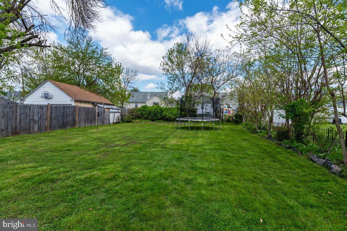 1228 Spring Avenue Baltimore, MD 21237 - Photo 6 of 34