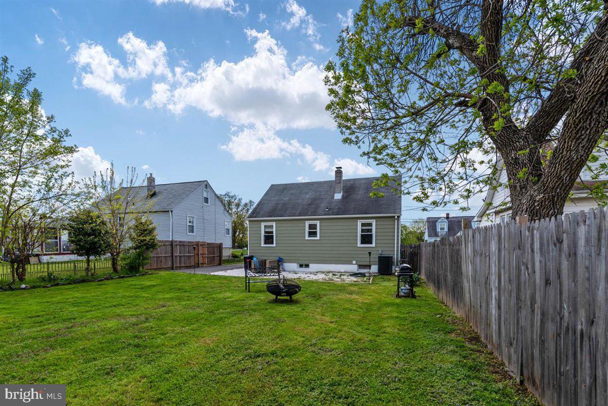 1228 Spring Avenue Baltimore, MD 21237 - Photo 7 of 34