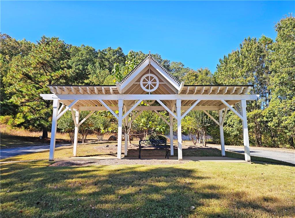 195 Beracah Walk Atlanta, GA 30331 - Photo 31 of 32 a view of a building with a swimming pool
