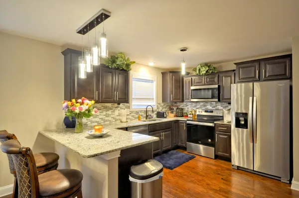 $2,300 | 2340 Colston Drive, Clarksville, TN 37042