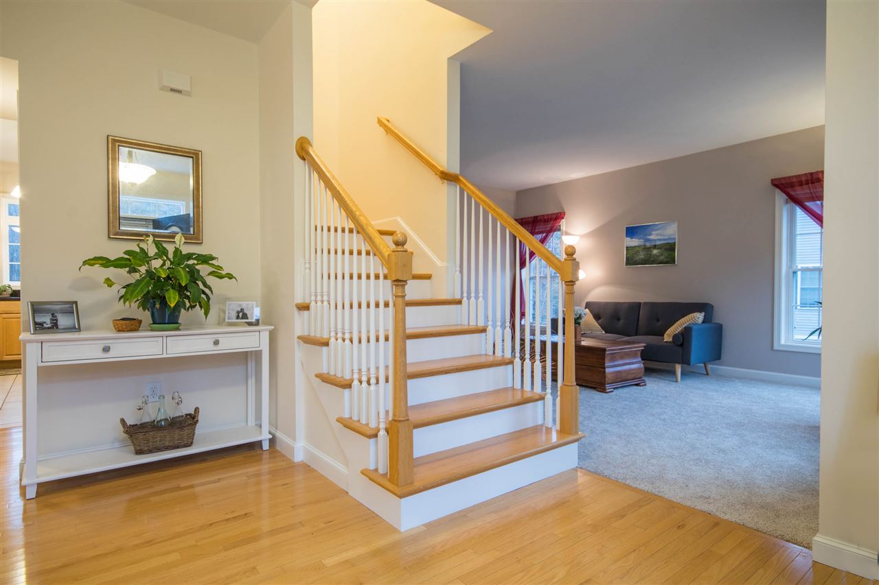 24 Eastgate Road Derry, NH 03038 - Photo 4 of 33 Gallery Image 4