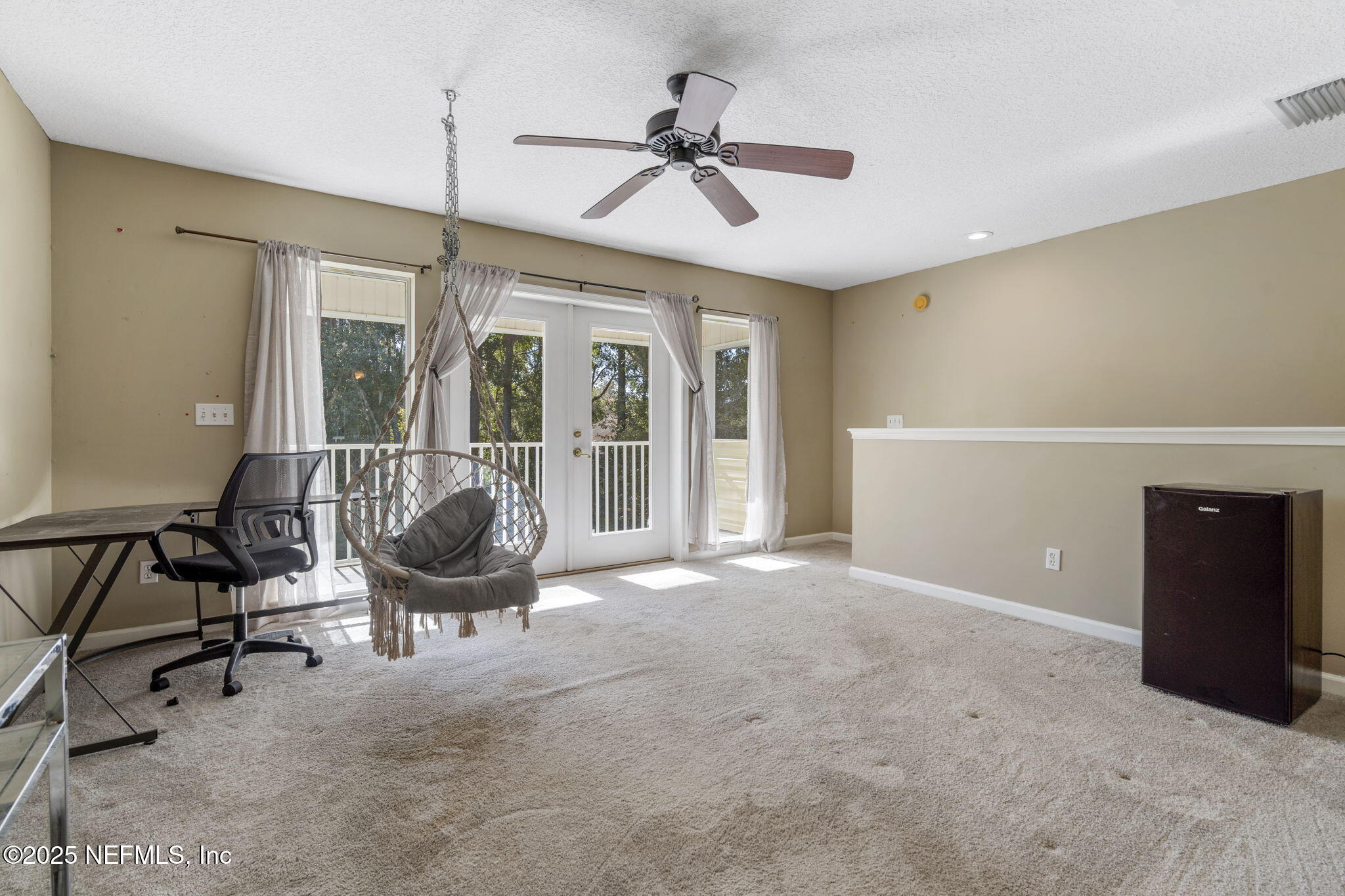 932 Clay Street Fleming Island, FL 32003 - Photo 35 of 50 a living room with furniture