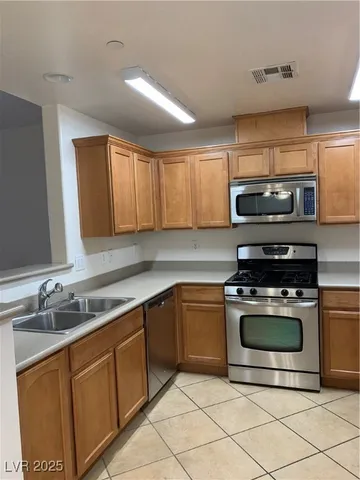 $1,350 | 6625 Abruzzi Drive, Unit 103, North Las Vegas, NV 89084