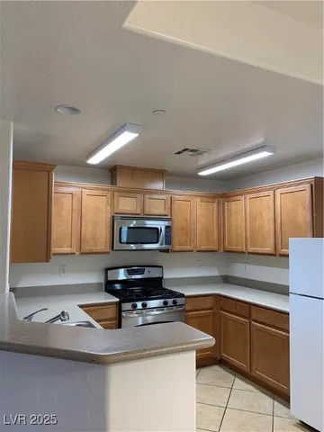$1,350 | 6625 Abruzzi Drive, Unit 103, North Las Vegas, NV 89084