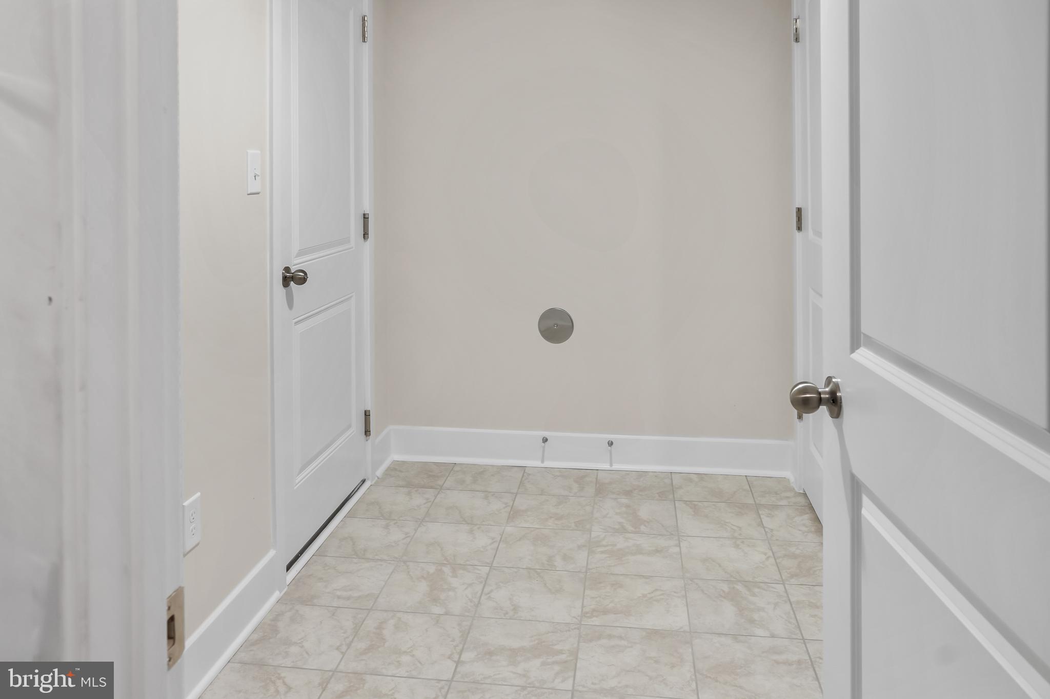 1731 Water Xing Road Baltimore, MD 21208 - Photo 38 of 40 Gallery Image 38