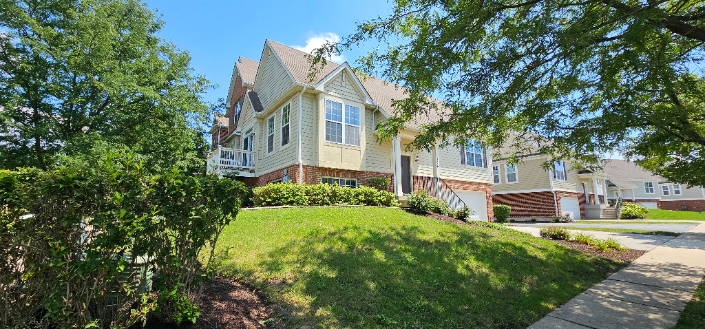 276 Timber Ridge Court Joliet, IL 60431 - Photo 1 of 15