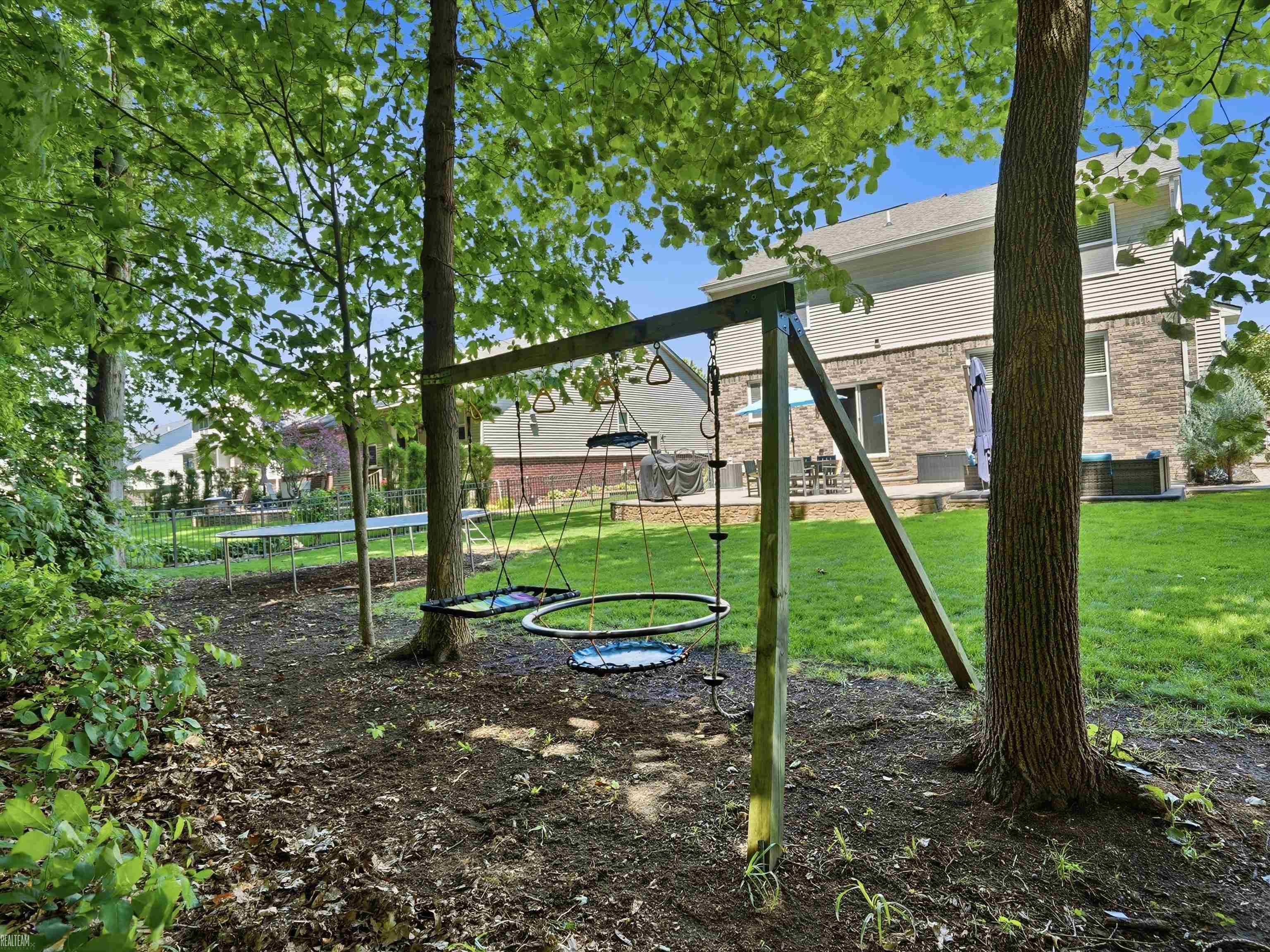 22326 Homestead Drive Macomb, MI 48044 - Photo 59 of 75