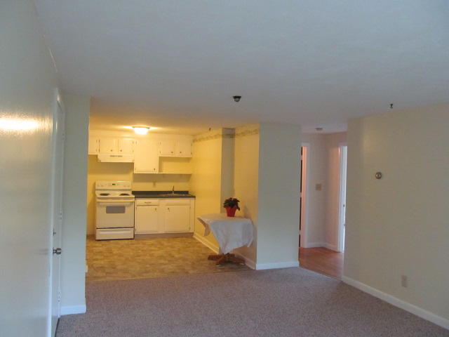 913 State Road, Unit 11 Plymouth, MA 02360 - Photo 4 of 14 IMG_0177