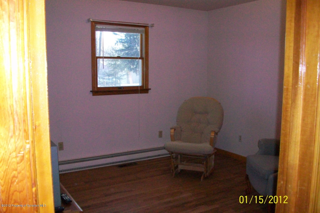 424 Martini Road Moscow, PA 18444 - Photo 11 of 25 Gallery Image 11