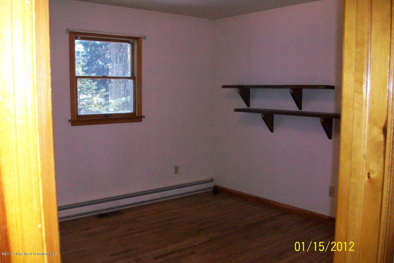 424 Martini Road Moscow, PA 18444 - Photo 13 of 25 Gallery Image 13