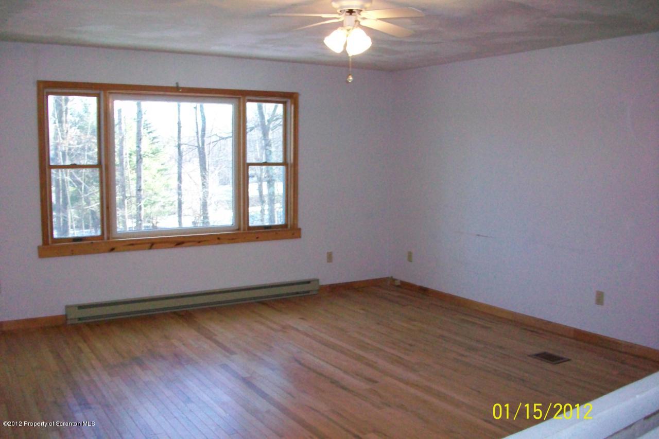 424 Martini Road Moscow, PA 18444 - Photo 15 of 25 Gallery Image 15