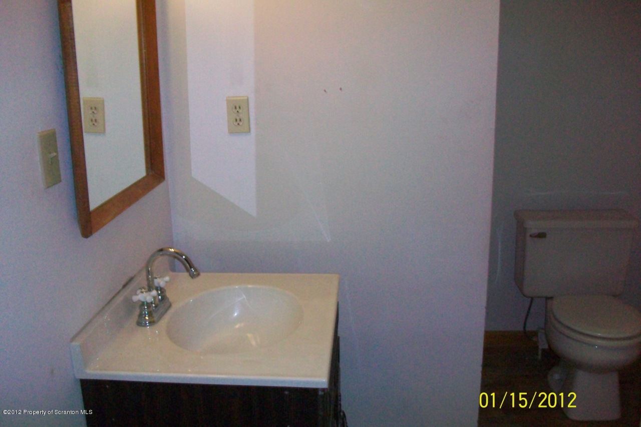 424 Martini Road Moscow, PA 18444 - Photo 17 of 25 Gallery Image 17