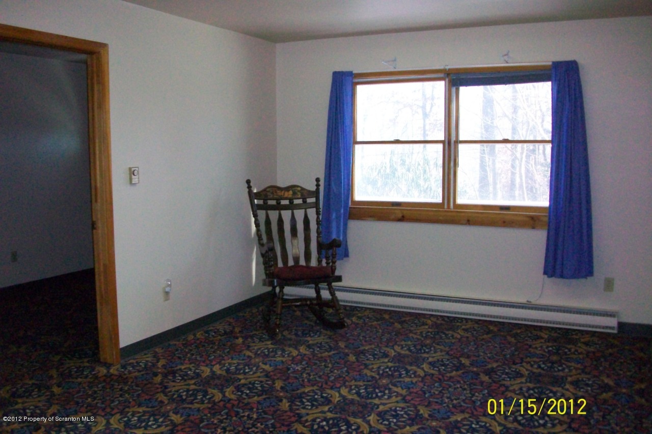 424 Martini Road Moscow, PA 18444 - Photo 21 of 25 Gallery Image 21