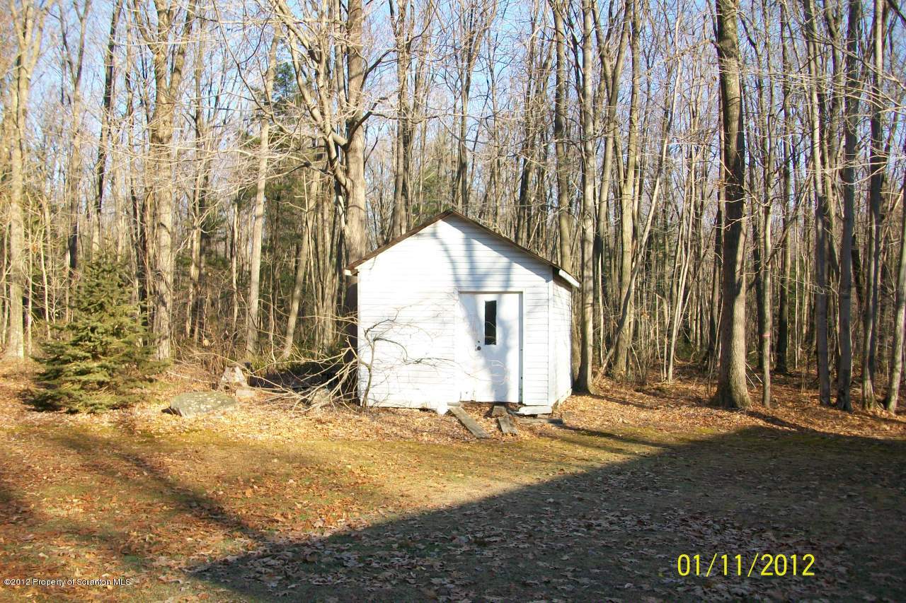 424 Martini Road Moscow, PA 18444 - Photo 5 of 25 Gallery Image 5